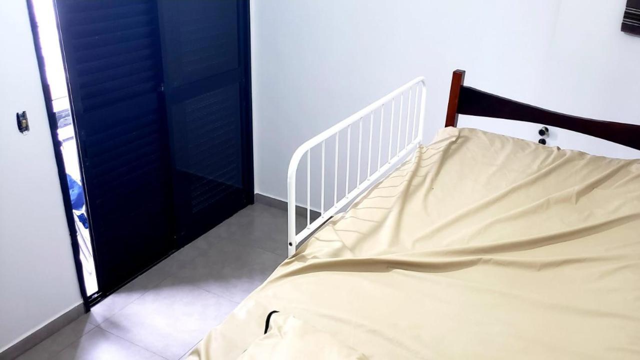 Apartamento Studio กัวรูจา ภายนอก รูปภาพ