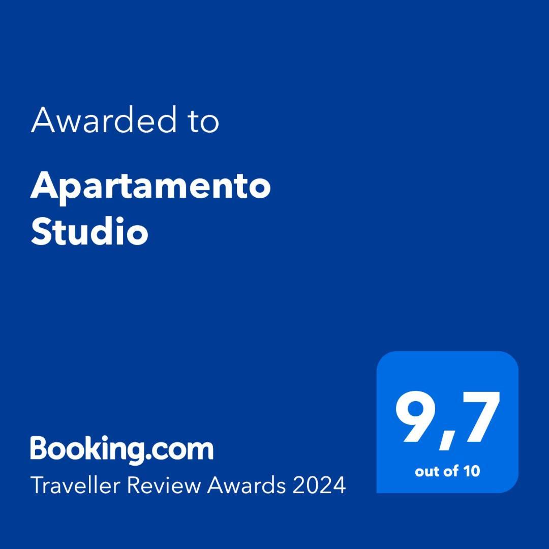 Apartamento Studio กัวรูจา ภายนอก รูปภาพ